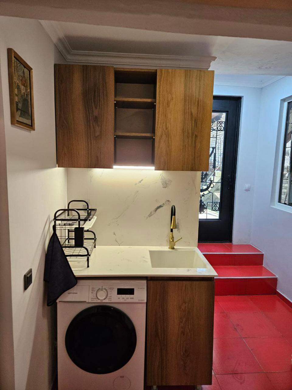 Mtx Tbilisi Appartement Buitenkant foto